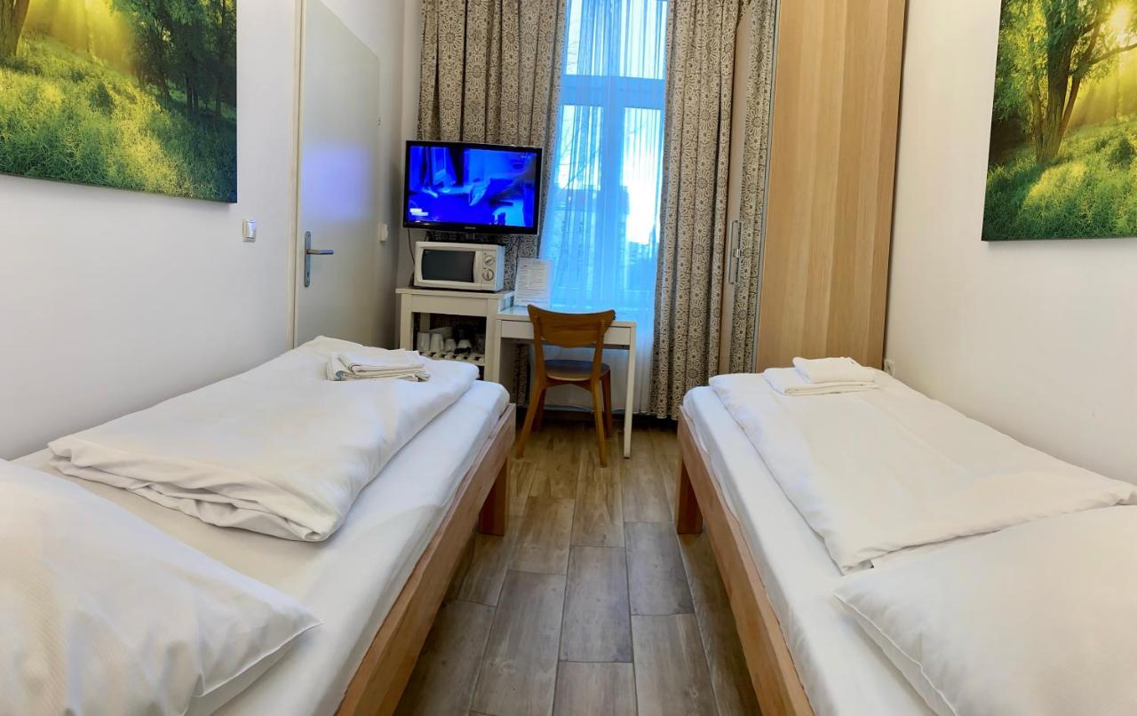 Ajo Apartments - Messe City Room - Self-Check-In Privatunterkunft *